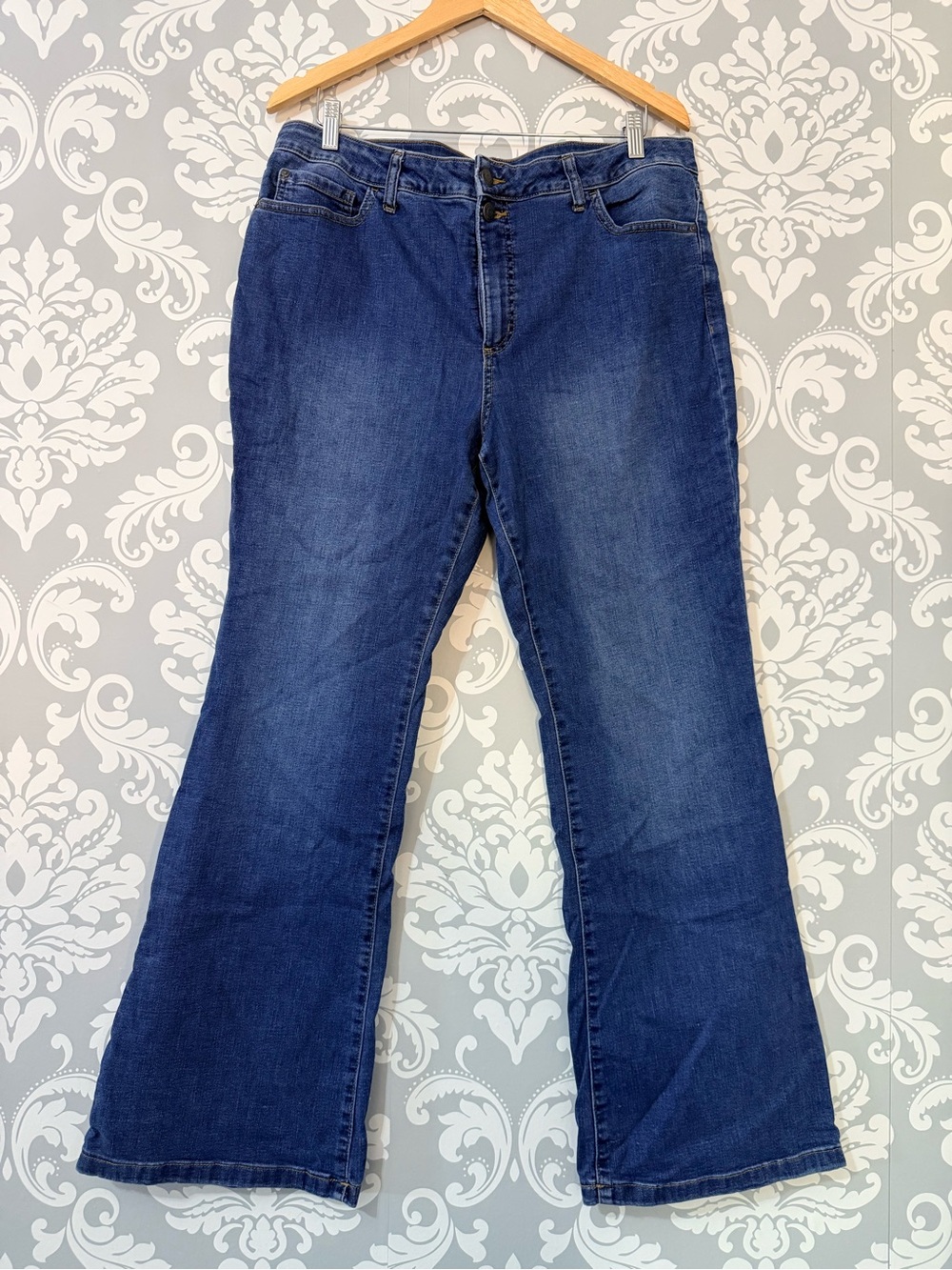 🌿2/$25 • Cleo Classic Blue Women’s Flare Jeans